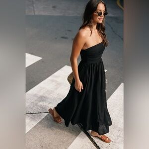 Petal & Pup Black Strapless Maxi Dress